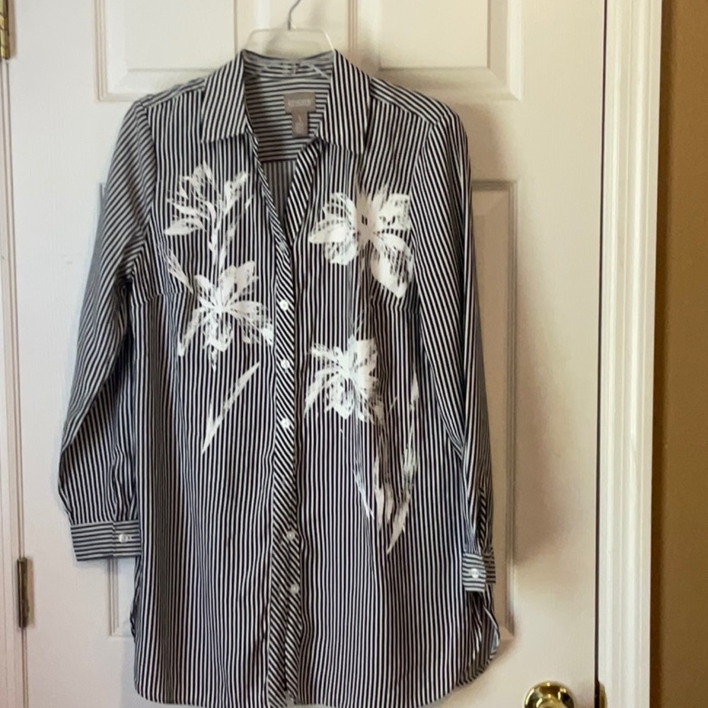 Chico’s Women’s Blue & White Vertical Stripes Long Sleeves Floral Tunic Size M